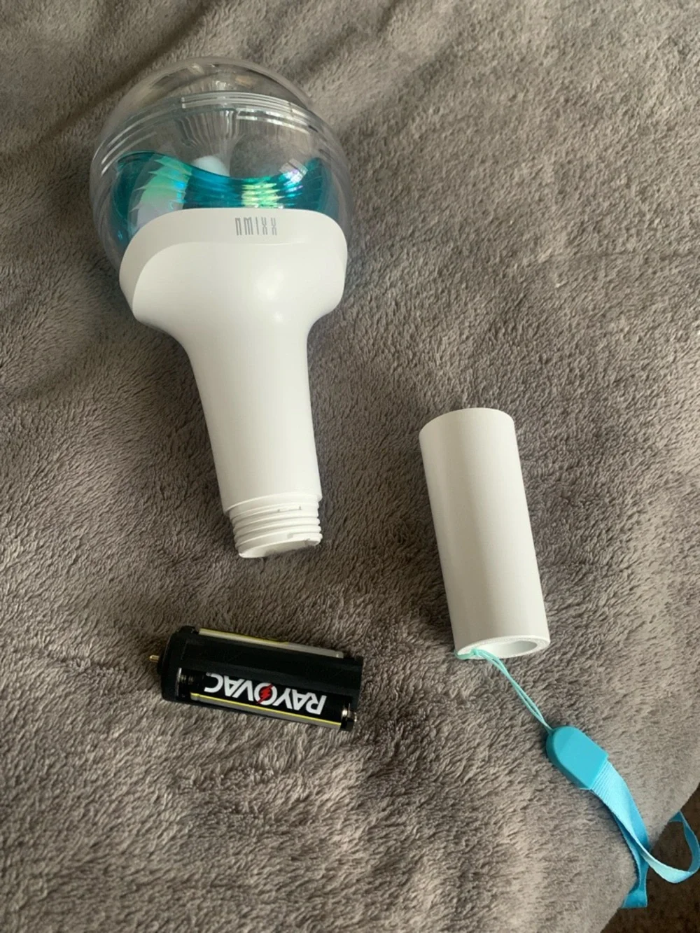 White and Teal Lightstick - (Blue)